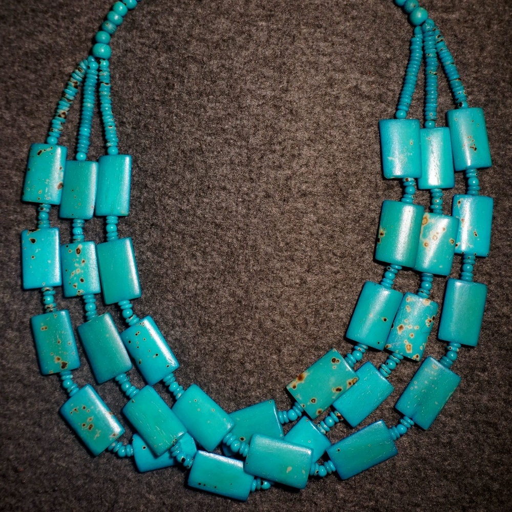Parisian made Art Deco natural turquoise stone bead necklace